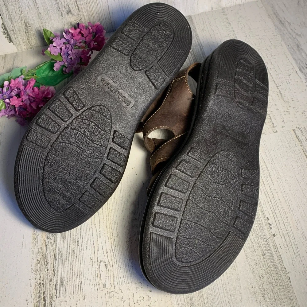 Minnetonka Sandals - Picture 4 of 6